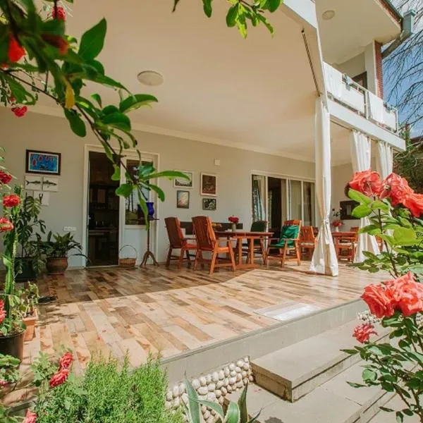 Neli & Zaal Guest House, hotel a Telavi