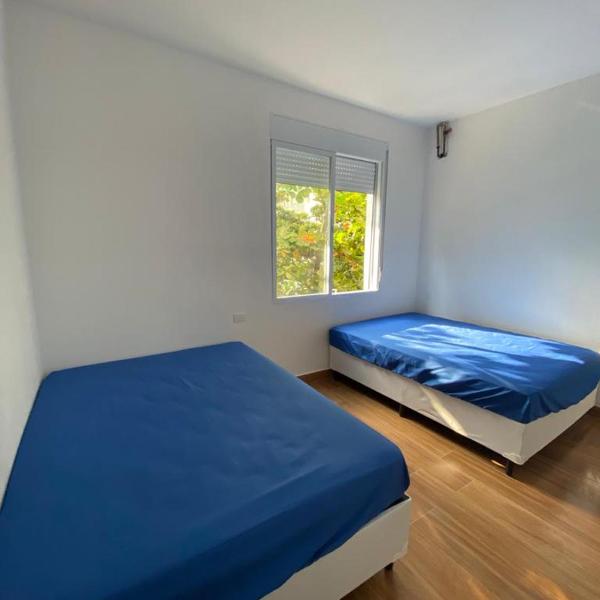 Apartamento Guarujá Pitangueiras 50 metros da Praia. - Foto 2