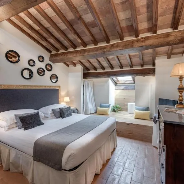 TORRE GIARDINO SEGRETO B&B- Borgo Capitano Collection - Albergo diffuso: San Quirico dʼOrcia'da bir otel