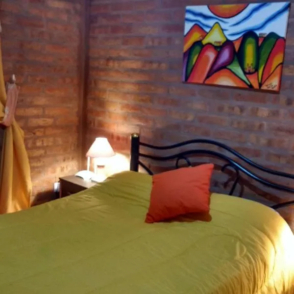CASA Zona Huarpe Hospedaje, hotel di Albardón