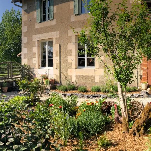 Le Cerisier Saint-Barbant, hotel v destinácii Saint-Barbant