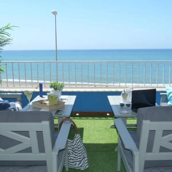 La Casa De La Playa, hotel di Chilches