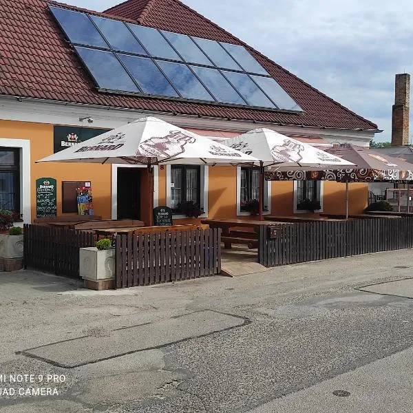 Ubytování Jeřábek, hotel ve Stráži nad Nežárkou