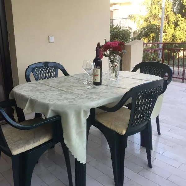 Apartman-Fenix, hotel v destinaci Šušanj