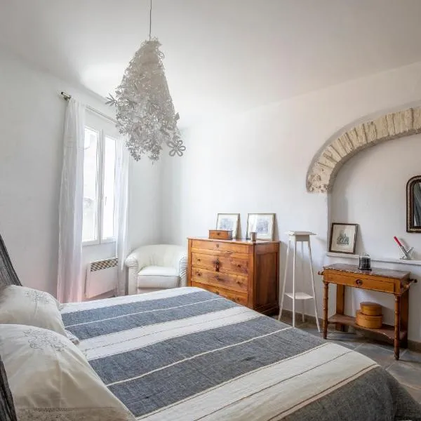 Maison Ventoux 2 Luxe Calme Central Linge fourni, ξενοδοχείο σε Malaucene