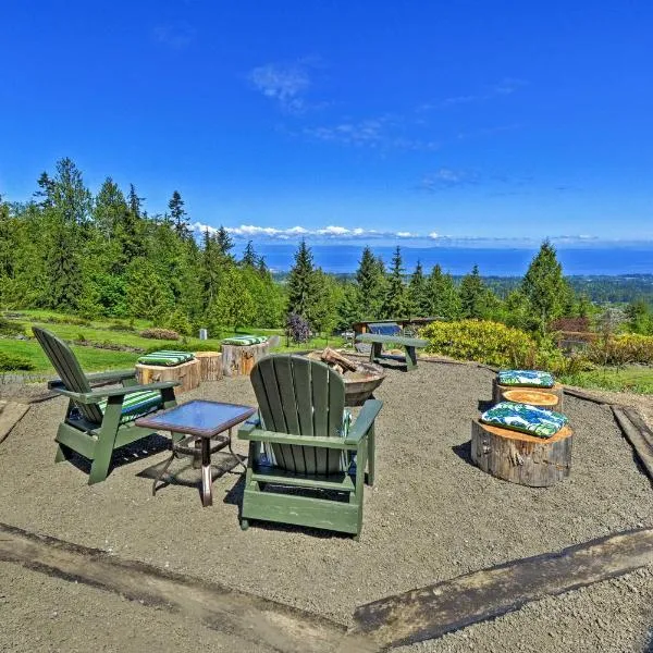 Picturesque Port Angeles Cabin with Fire Pit!、ポート・エンジェルスのホテル