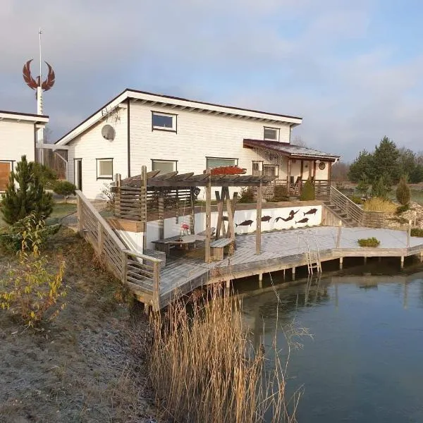 Villa Feniksas, hotel en Agluonėnai