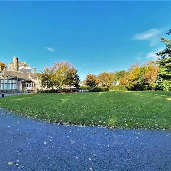 Grampian Serviced Apartments - Treetops Apartments, hotel v destinaci Elgin