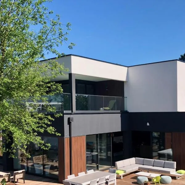 HÔTELYA - Lille Villeneuve d'Ascq, hotel v destinaci Villeneuve d'Ascq