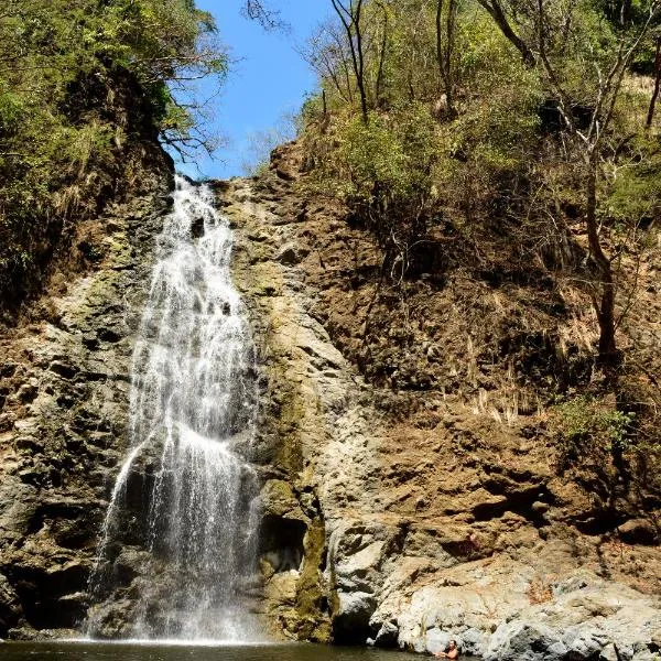 Hotel La Cascada, hotel en Tambor