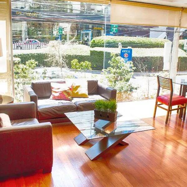 Suites Aura For Living, hotel in Mexico City
