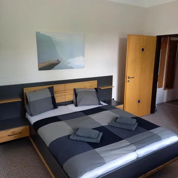 Penzion Lokotka Děčín, hotel v destinaci Děčín