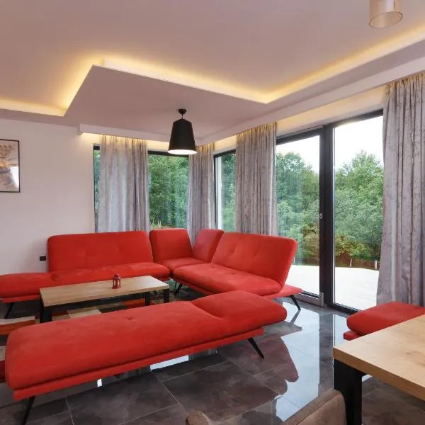 Deluxe Feliciano Apartments, hotel v destinaci Visoko