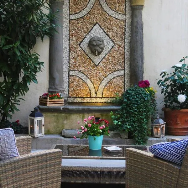 Il Cortile di Elisa & our flats, hotel en Lucca