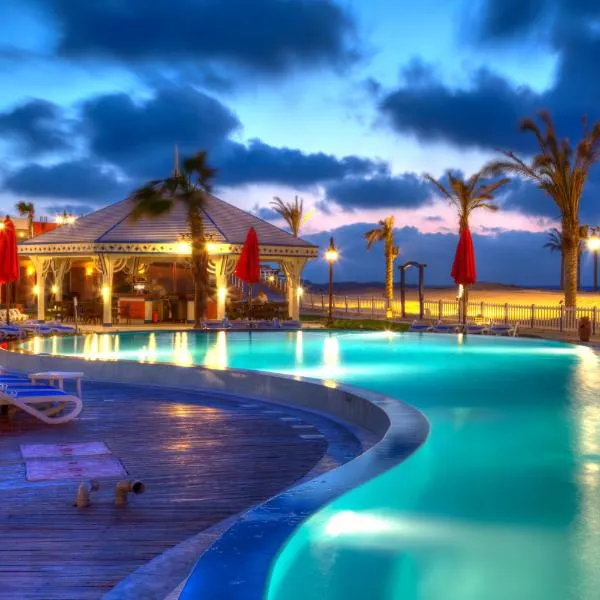 Porto Matrouh Beach Resort, hotell i Marsa Matruh