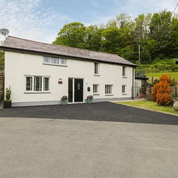 Bwthyn Bach Gwyn, hotel in Penrhyndeudreath