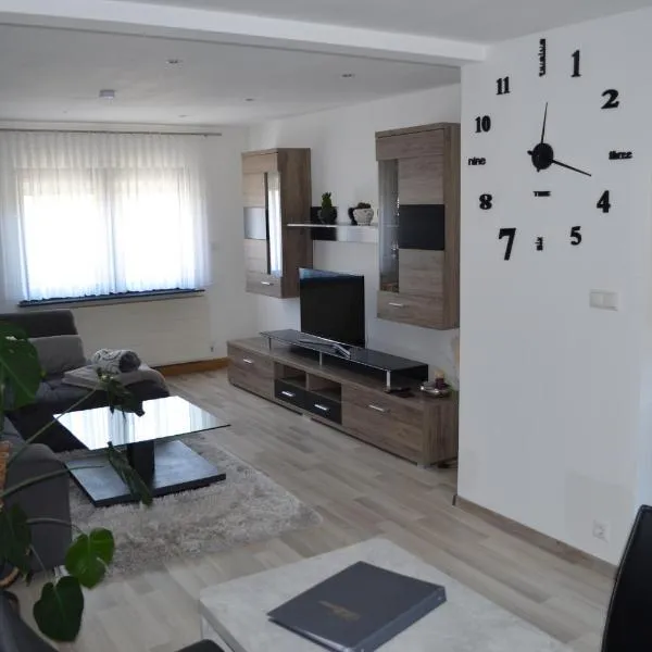 Ferienwohnung Stambach, hotel v destinaci Contwig