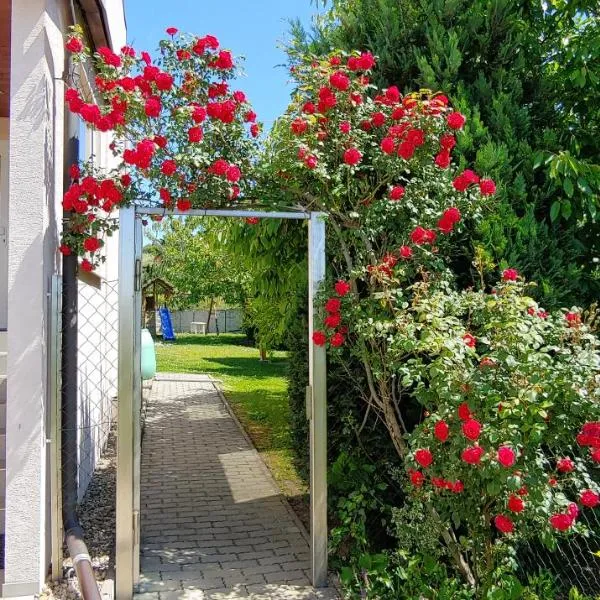 Ubytování Markéta – hotel w mieście Perná