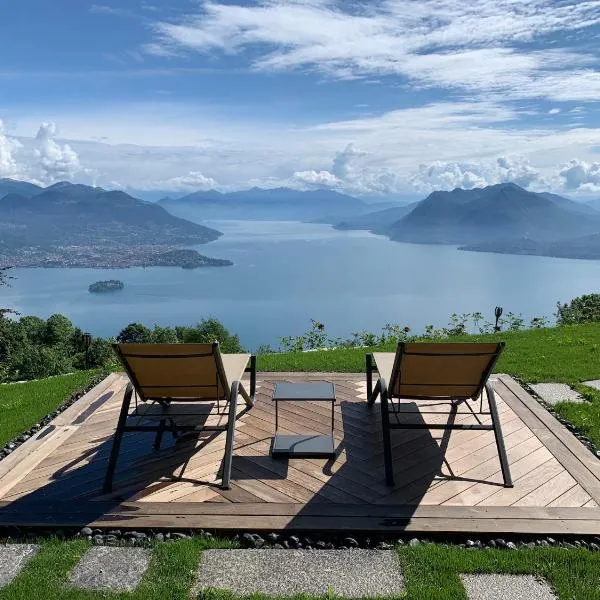 Private Luxury Spa & Silence Retreat with Spectacular View over the Lake Maggiore, viešbutis mieste Massino Visconti