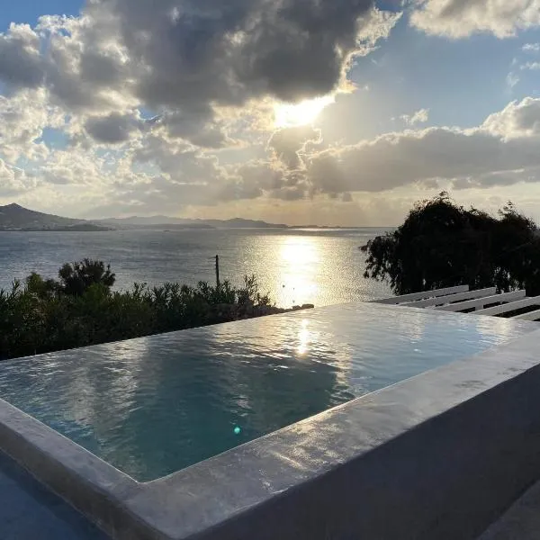 Krios Luxury Suites, hotel v destinaci Krotiri