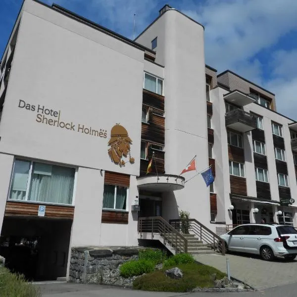 Hotel Sherlock Holmes "nur 200 m zur Gondelbahn Hasliberg" – hotel w mieście Meiringen