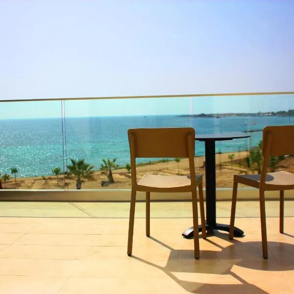Gold Lagoon Kosher Hotel, hotel in Paphos City