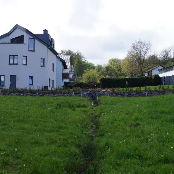 Auszeit am Maar - Ferienwohnung, hotel v destinaci Schalkenmehren