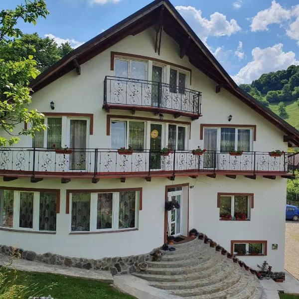 Casa Destinatia Perfecta Moieciu, khách sạn ở Moieciu de Jos