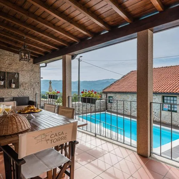 Private Nature Villa with Saltwater Pool in North Portugal, מלון בקאבקסיירס דה באסטו