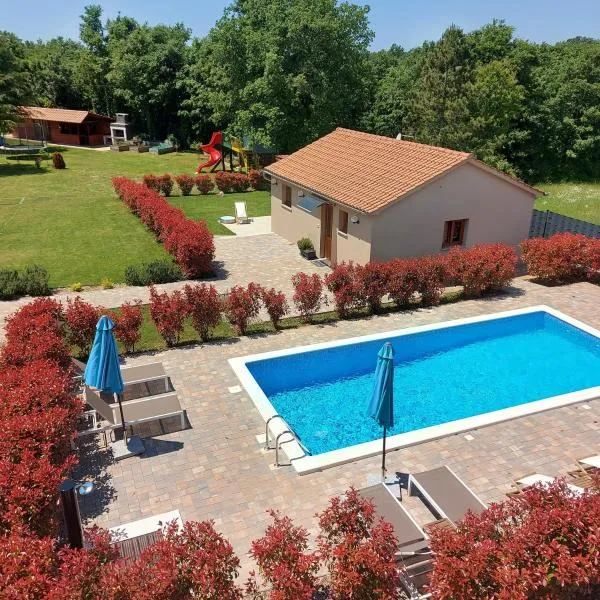 Guest house Flora, hotel in Pazin