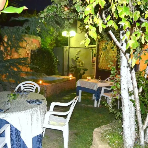 La Villa dei Gourmets - Struttura Sanificata: Foggia'da bir otel