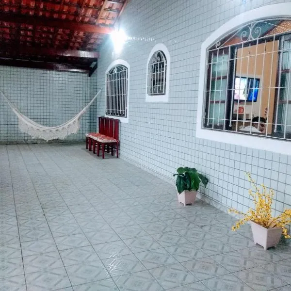 Casa Temporada a 3 quadra da Praia, hotel na Praia Grande