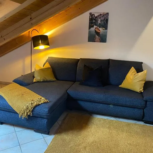 Ferienwohnung Hubertus, hotel v destinaci Holzkirchen