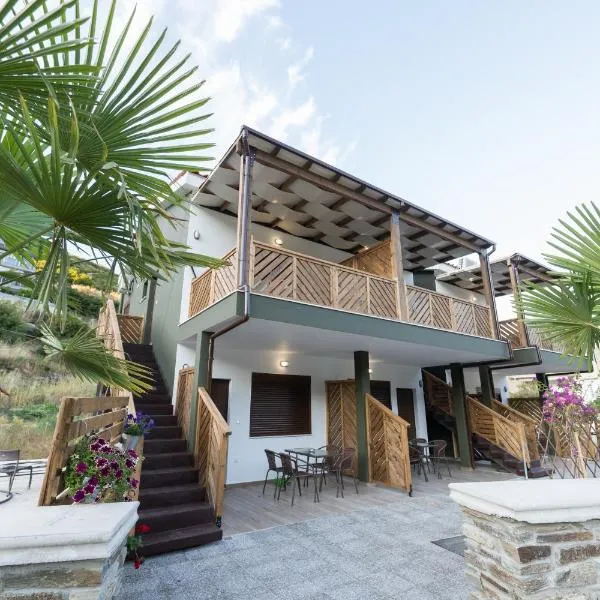MAD'S Villas, hotel v destinaci Néa Péramos