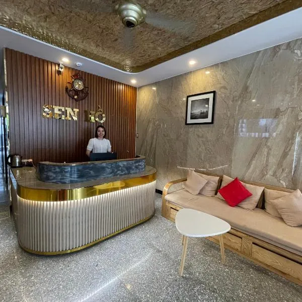 Senho Hotel – hotel w mieście Ðức Hòa