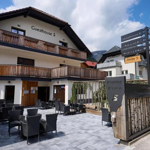 Guesthouse S, khách sạn ở Luče
