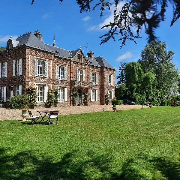 Manoir des Tuileries du Buisson, hotel i La Puisaye