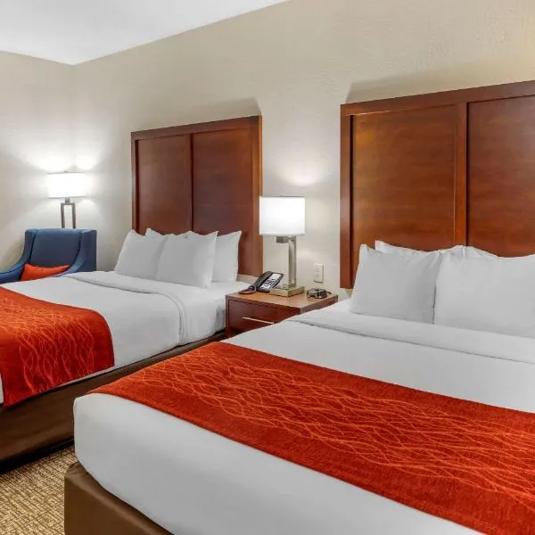 comfort & inn Suites, hotel in Canton