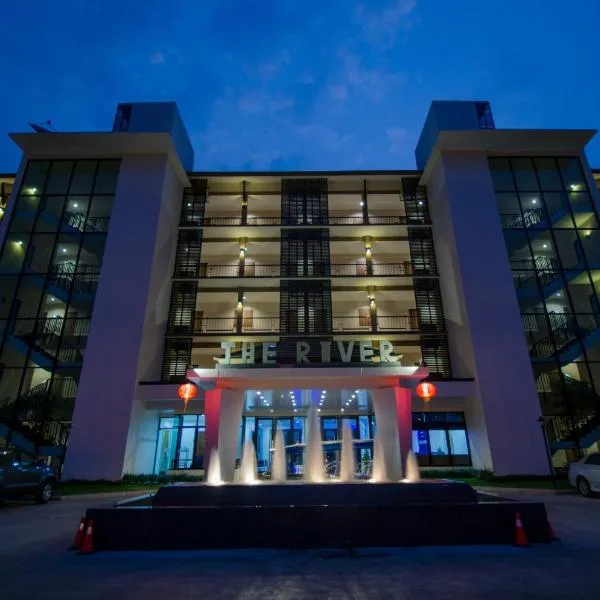 The River Hotel, hotell i Nakhon Phanom