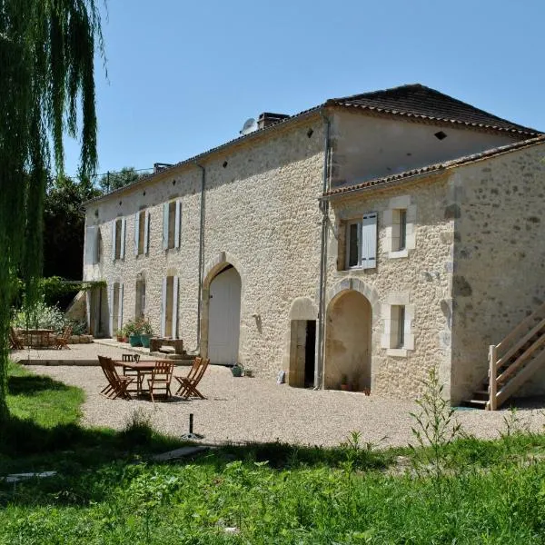 Les Foucauds, Hotel in Saint-Quentin-de-Caplong