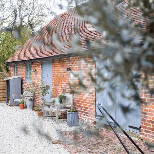 The Cowshed Port Lympne, hotel u gradu 'Hythe'