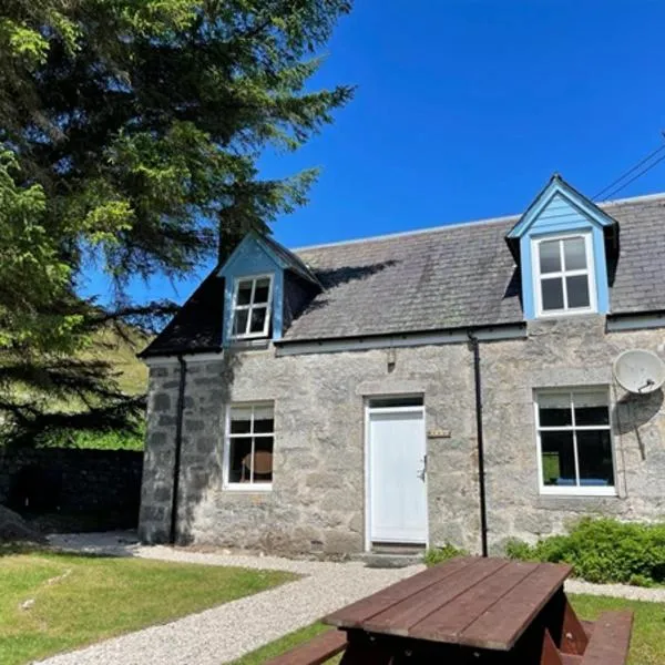 Jock's Cottage on the Blarich Estate, hotel in Rogart