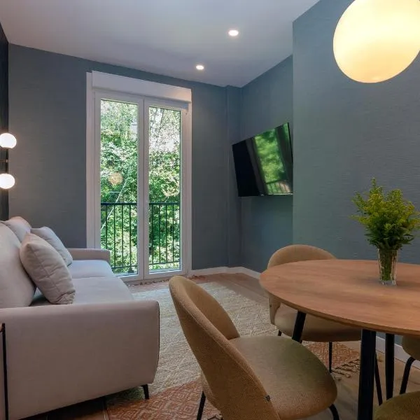 BIG 4 ROOMS in a Centric Home Parking Included, hotel v destinaci San Sebastián