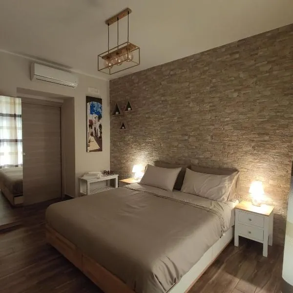 Tizzy Apartment & Rooms, hotel en Bari
