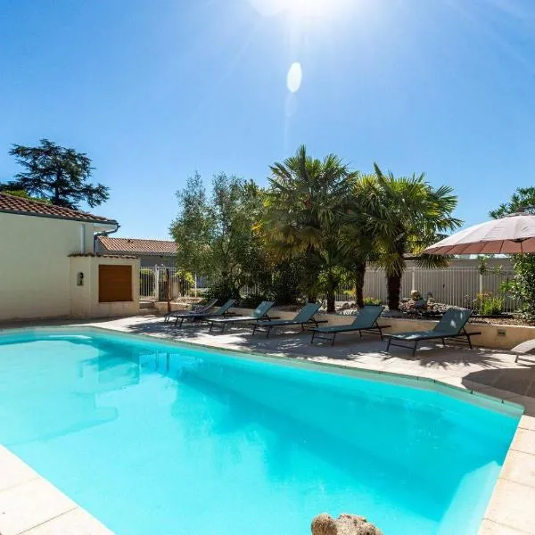 Logis Hôtel L'Oliveraie – hotel w mieście Cognac