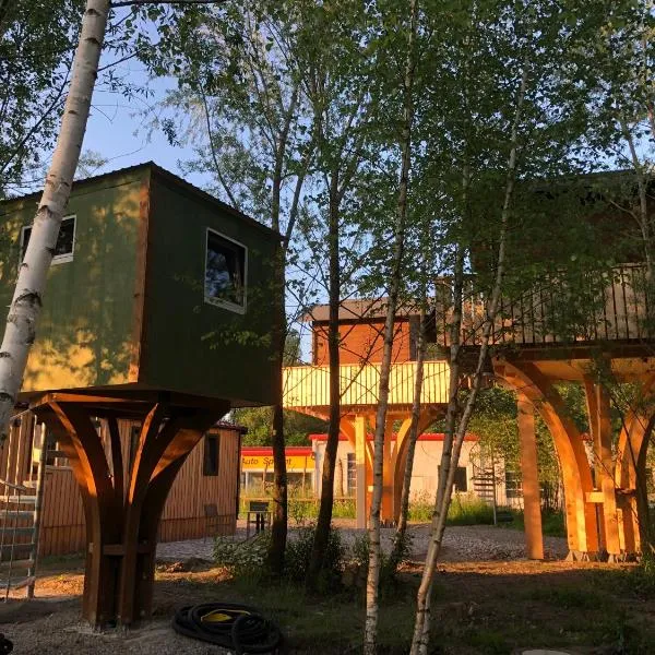 Baumhaus - Tiny Haus in der Höhe, hotel in Oberschönegg