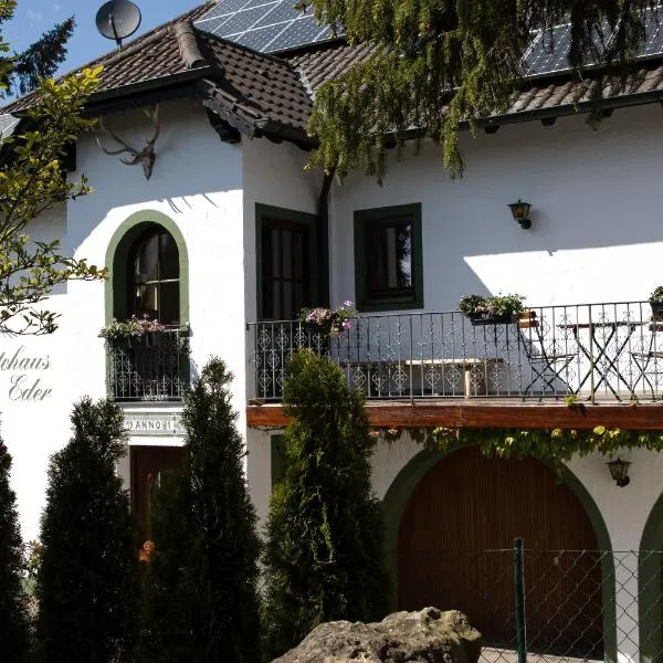 Gästehaus Eder, hotel v destinaci Schrobenhausen