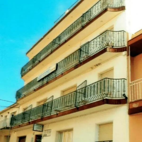 Can Pau, hotel v destinácii Llança