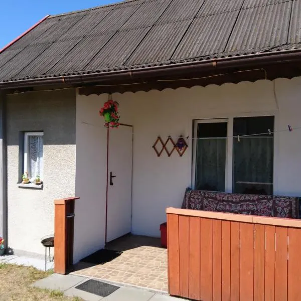 Dom Bursztynek - domek murowany, hotell sihtkohas Junoszyno