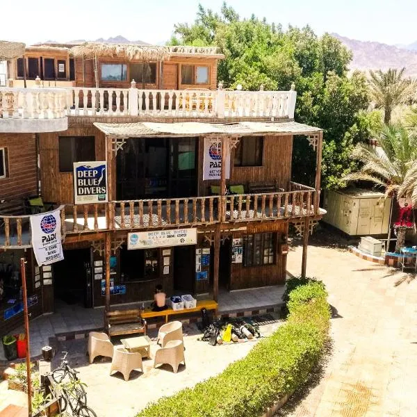 Deep Blue Divers Hostel Dahab, hotel v destinaci Dahab